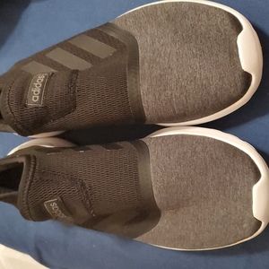 Adidas sneakers blk/gray size 11 Ortholite foam